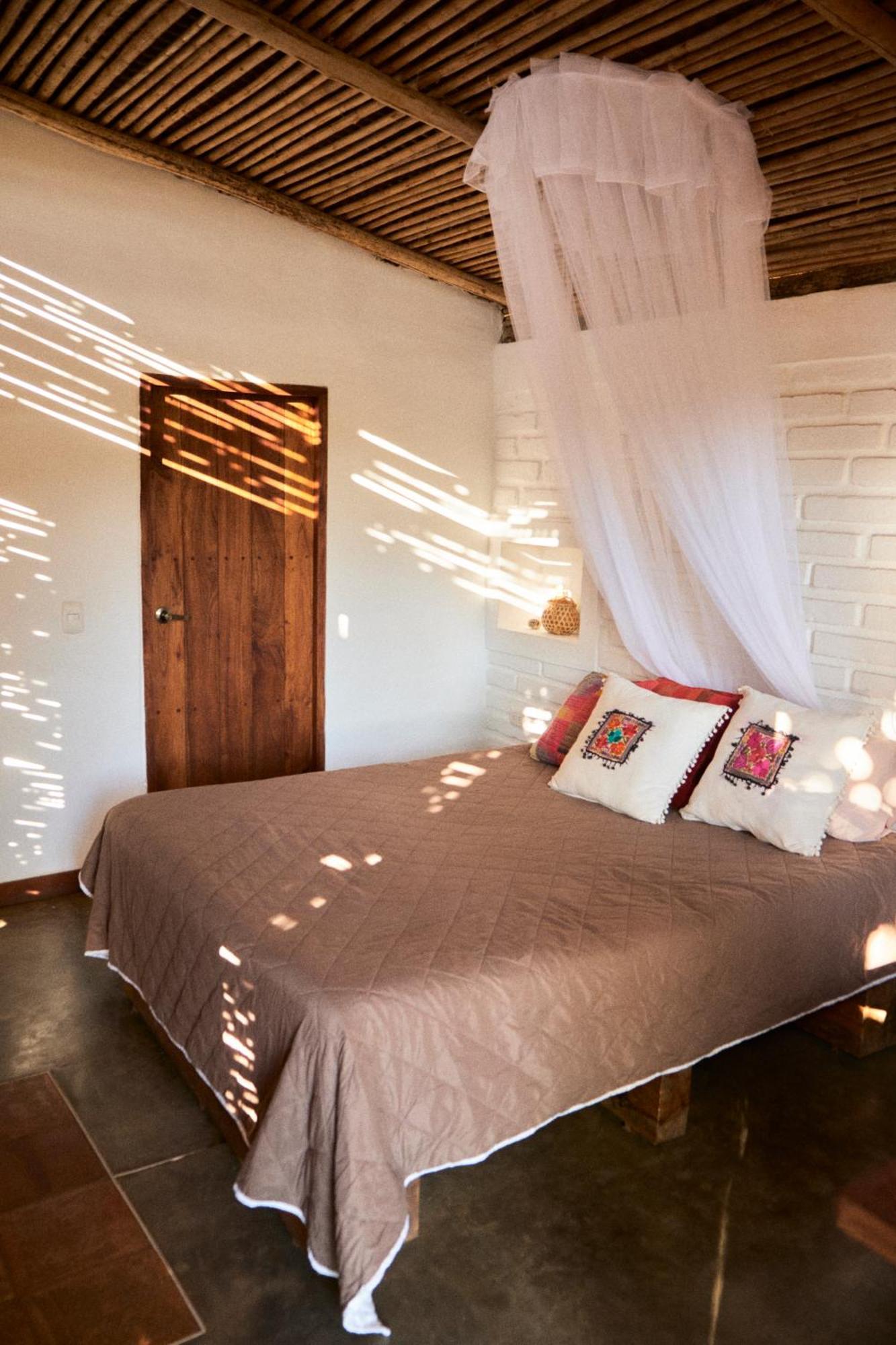 לוס סאנטוס Hostal Juan Palitos מראה חיצוני תמונה