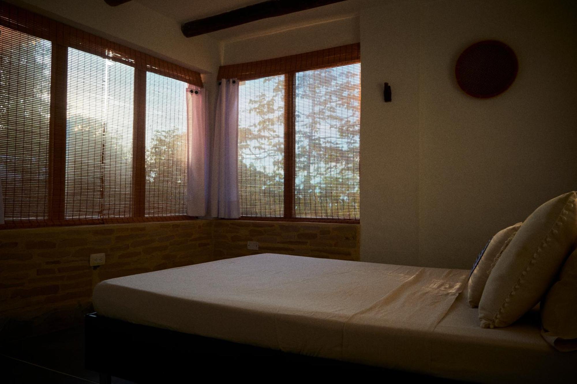 לוס סאנטוס Hostal Juan Palitos מראה חיצוני תמונה